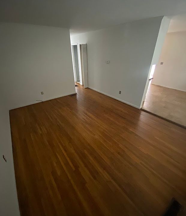 1st image of 1681 18th Pl SW