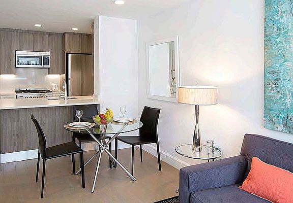 3rd image of 311 W 50th St #2U