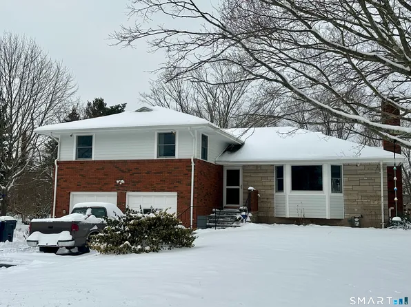 43 Featherbed Lane, Branford, CT 06405