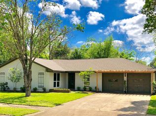 159 Camellia St, Sugar Land, TX 77478