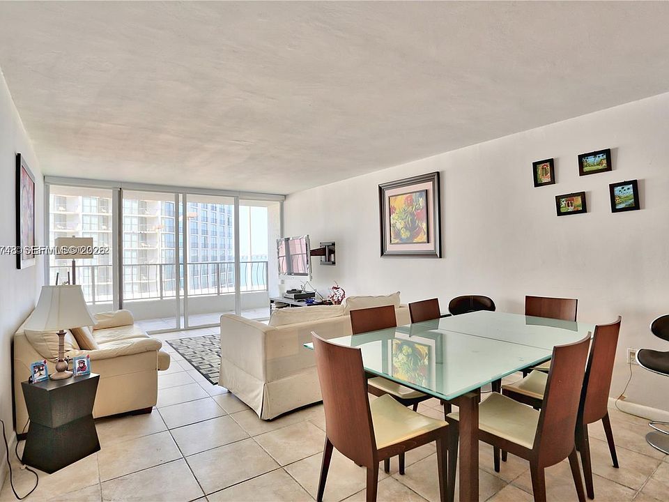 1st image of 555 NE 15th St APT 10G