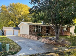 720 8th St NW, Willmar, MN 56201