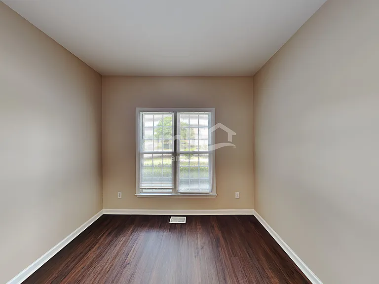 5702 Myakka Ct — Photo 16