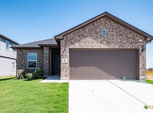 304 Jean St, Seguin, TX 78155