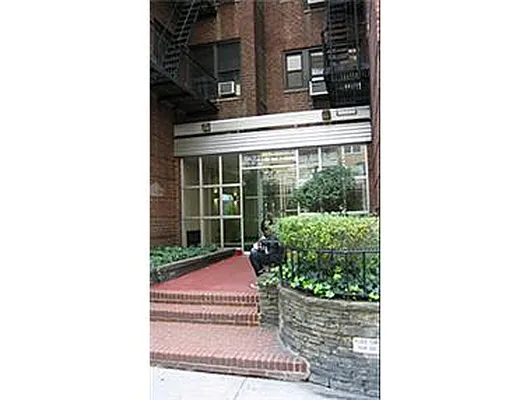 Sold by Douglas Elliman | media 15
