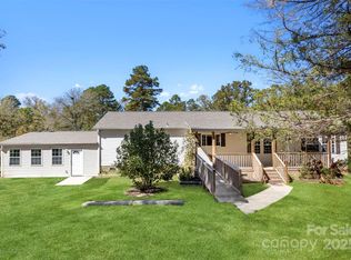 2411 Mission Rd, York, SC 29745