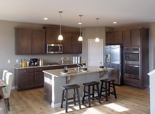 9644 66th St S, Cottage Grove, MN 55016