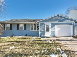 4508 White Pine Dr NE, Cedar Rapids, IA 52402