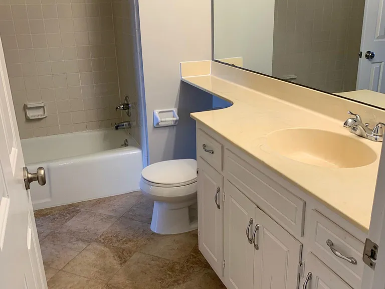 830 Brentwood Point — Photo 29