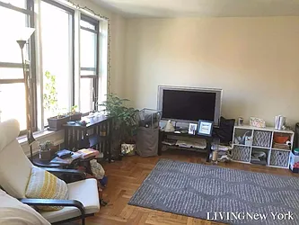 Rented by Living New York