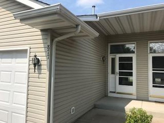 2nd image of 877 125th Dr NE