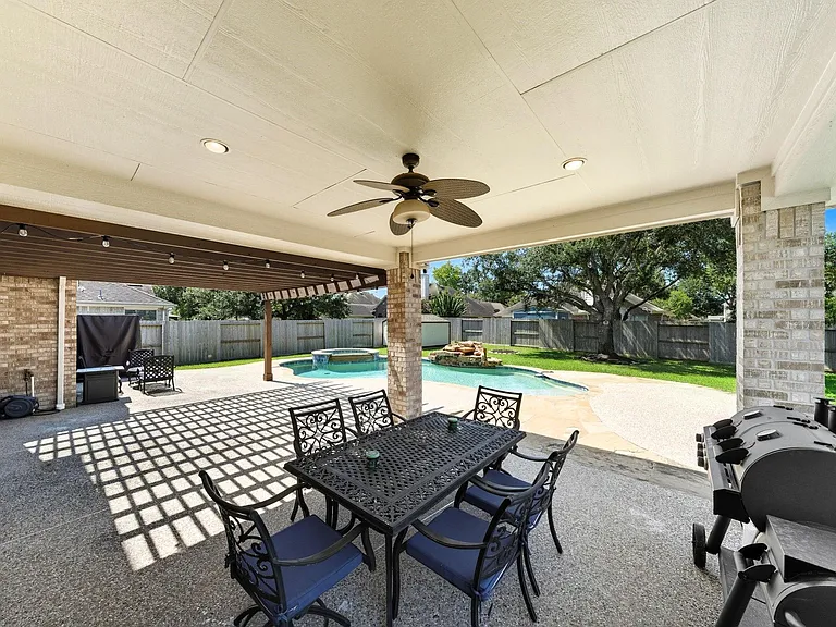 20115 Shavon Ct — Photo 32