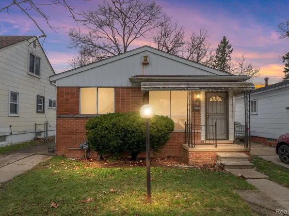 8919 Sussex St, Detroit, MI 48228
