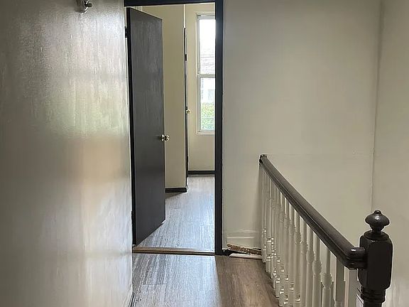 4th image of 1271 Teller Ave Floor 2