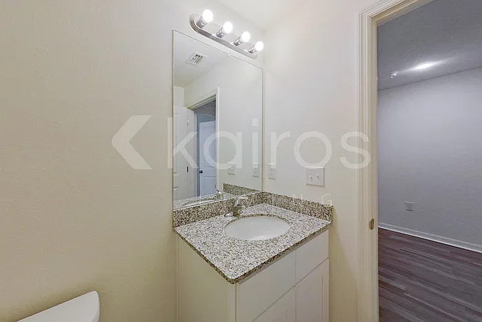 2306 NW 20th Pl — Photo 8