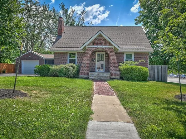 5833 Monrovia St, Shawnee, KS 66216
