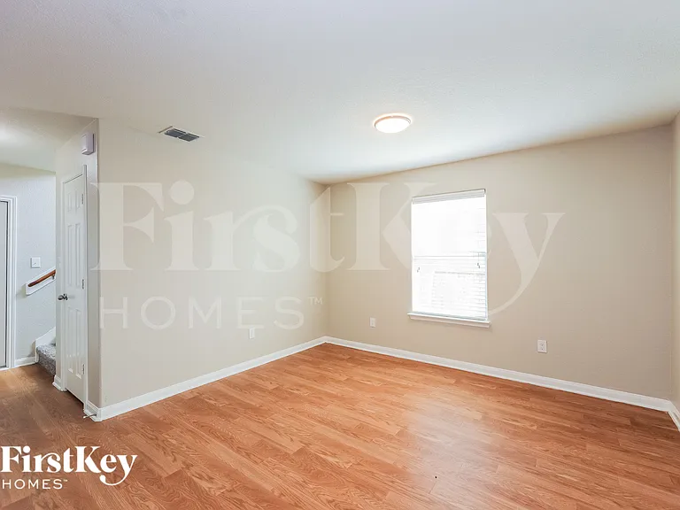 5831 Forest Cyn — Photo 5