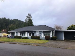 271 N 21st St, Reedsport, OR 97467