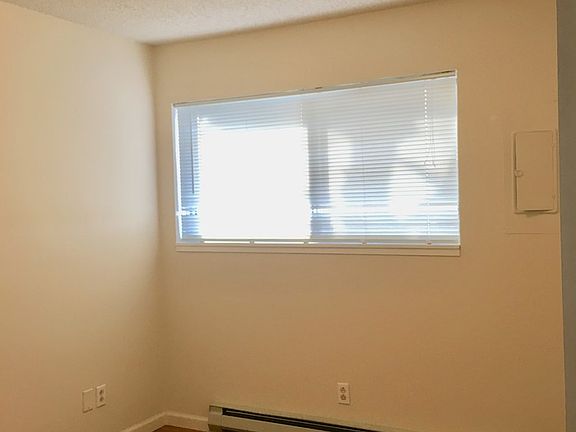 4th image of 3010 Kauffman Ave APT D