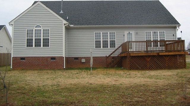 2nd image of 533 Chandler Ln