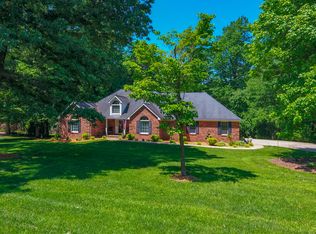 184 Foxglove Dr, Statesville, NC 28625