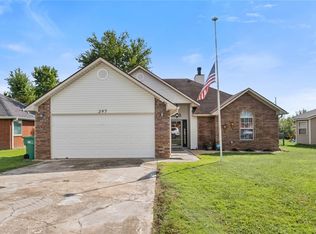 397 Thompson St, Centerton, AR 72719