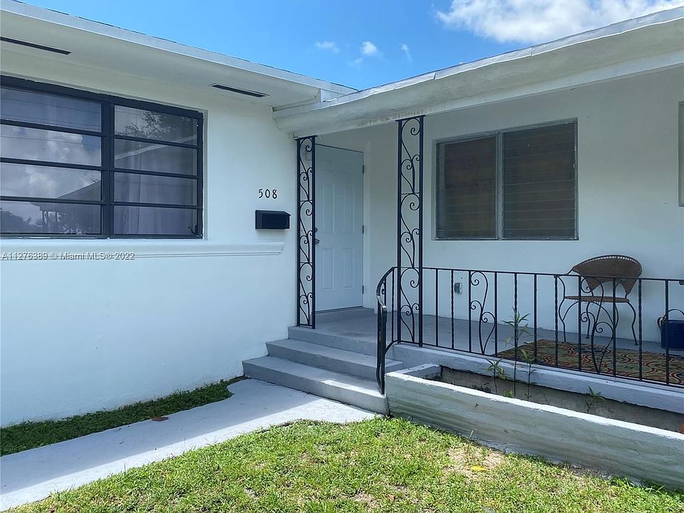 1st image of 508 NE 136th St #508