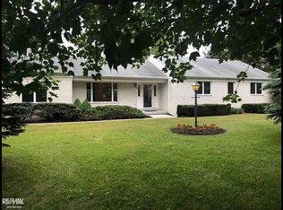5788 Neuman Rd, Saint Clair, MI 48079