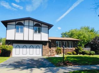 5208 Roberta Ln, Richton Park, IL 60471
