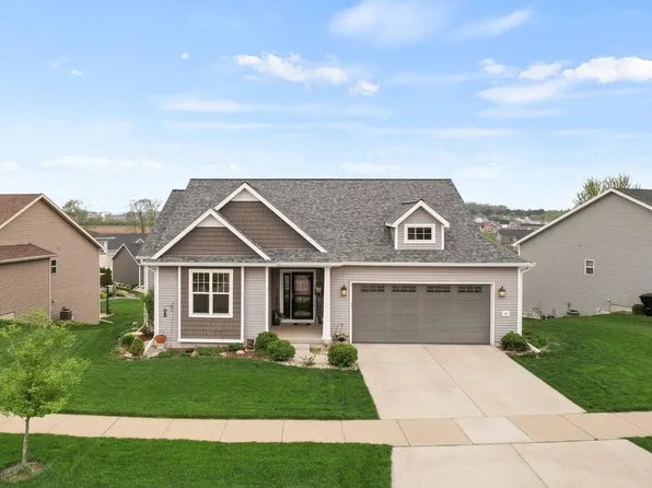 940 South St, Deforest, WI 53532