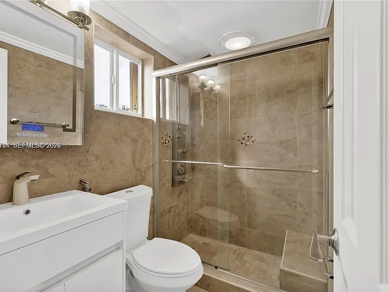 6200 W Flagler St #301 — Photo 4