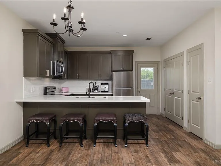 4700 W Huckleberry St #2 — Photo 5