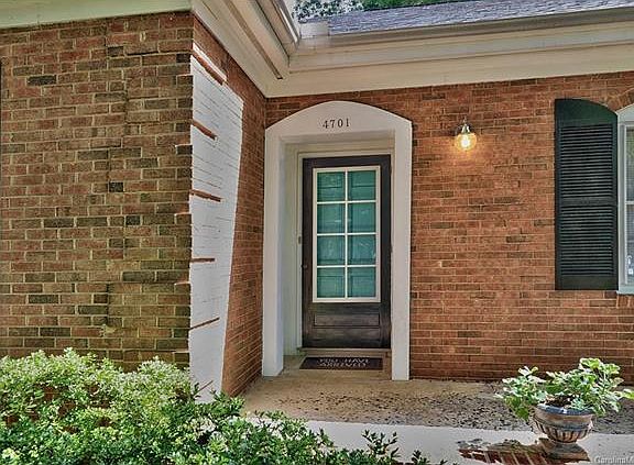 4th image of 4701 Wildleaf Ct