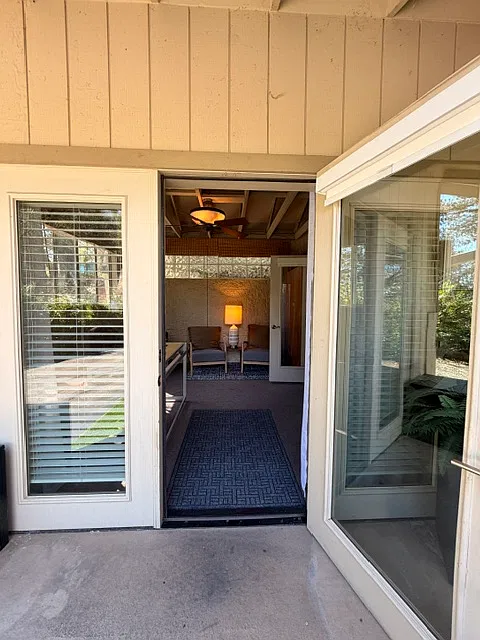 Studio, 670 sqft, $1,650 — Photo 2