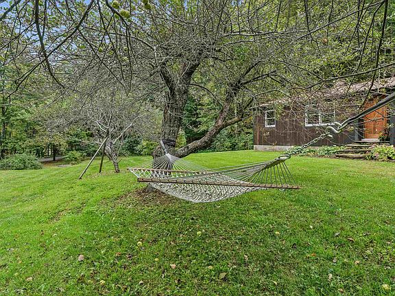 4th image of 23 Biscuit Hollow Road