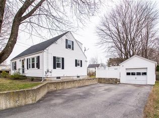 10 Notre Dame Ave, Cumberland, RI 02864