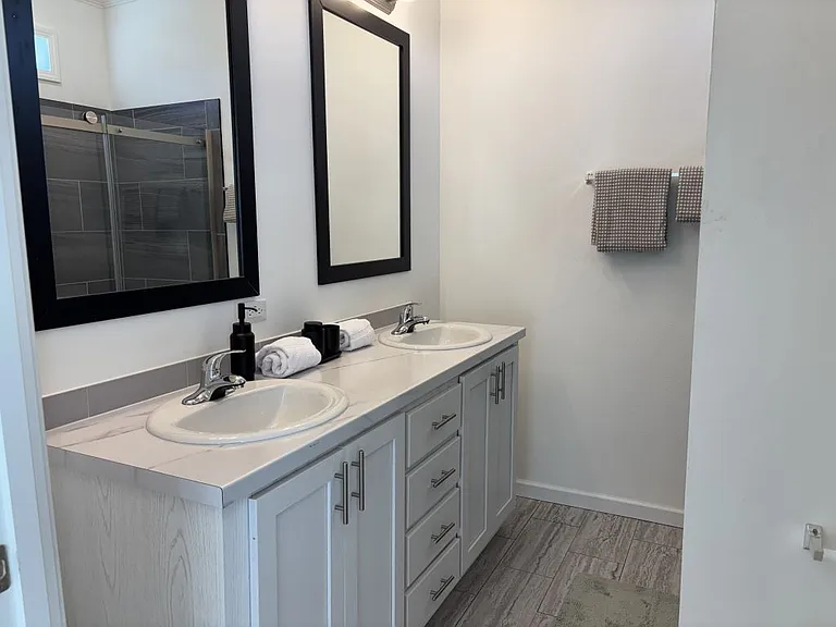 557 Bimini Cay Cir #557 — Photo 12