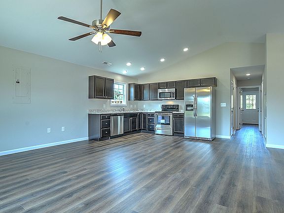3rd image of 1644 C St