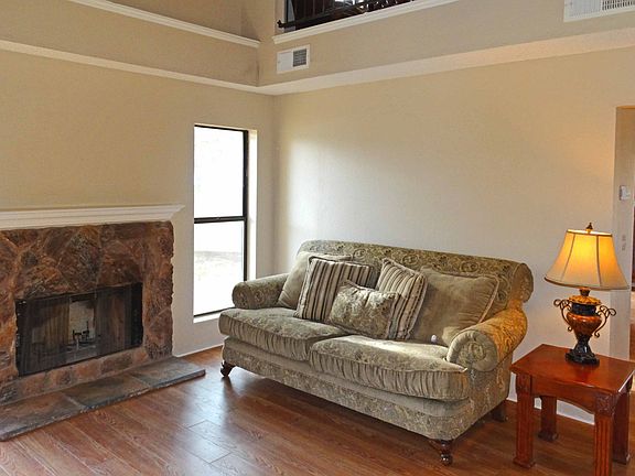 3rd image of 6828 Sheffield Dr