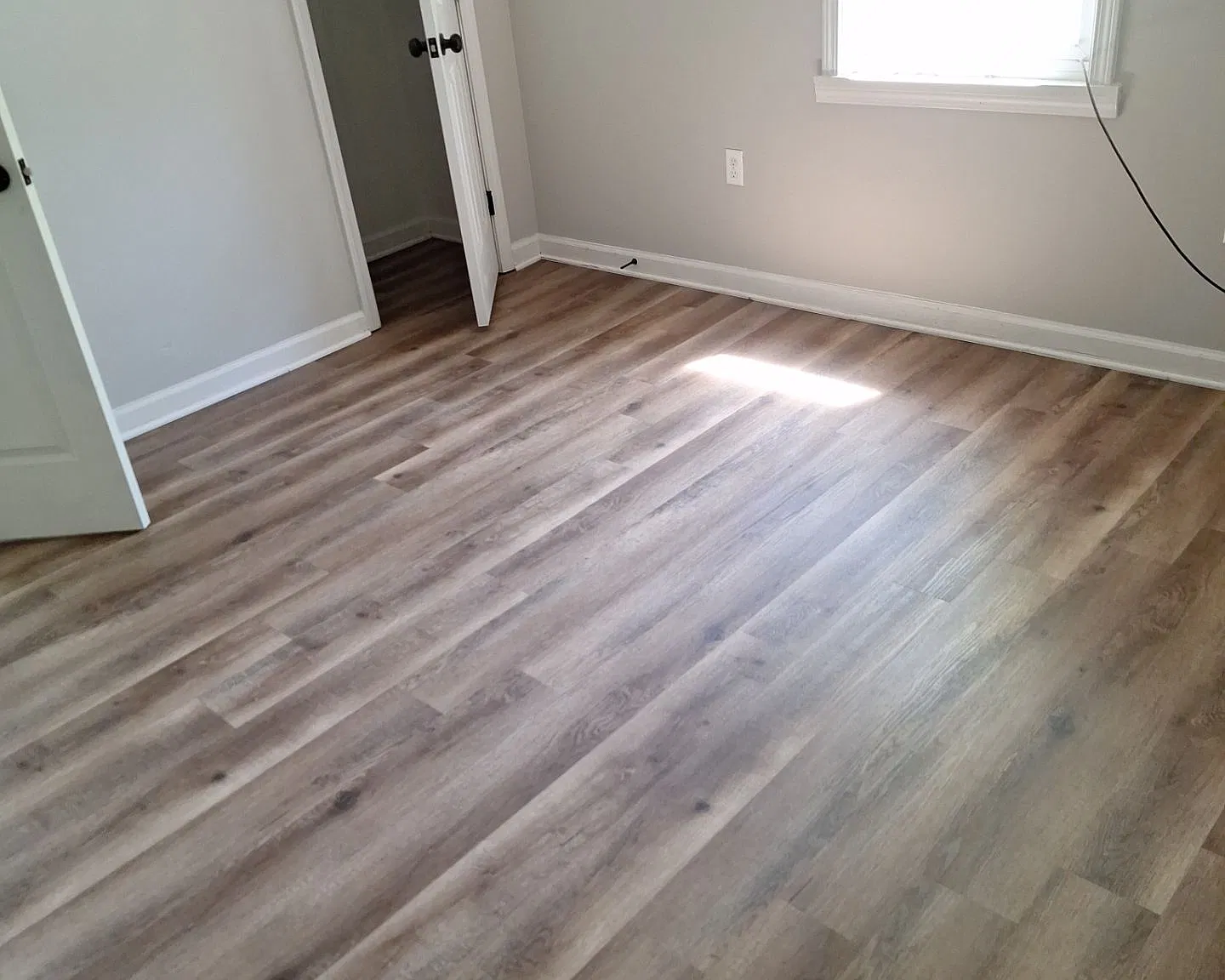 811 Scott #2, Brownsville - Unit 1 — Photo 3