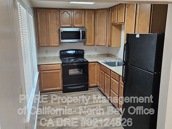 3rd image of 516 S School St #A