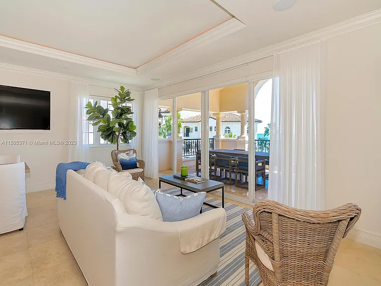 19251 Fisher Island Dr #19251 — Photo 6