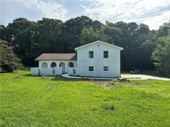 2966 Elizabeth Ln, Snellville, GA 30078