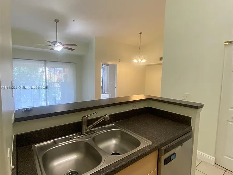 4081 San Marino Blvd #303 — Photo 7
