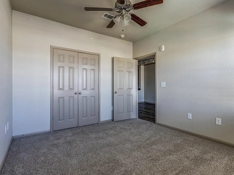 Creekside Vue Apartments — Photo 12