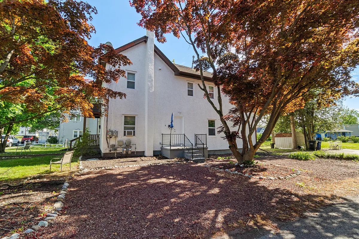 Building Photo - 328 N Main St #B