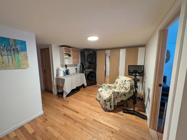 1156 Halsey Street image 12 of 15