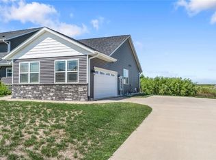 3808 English Glen Ave, Marion, IA 52302