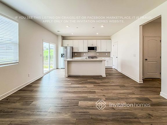 5th image of 263 W Millbrook Dr