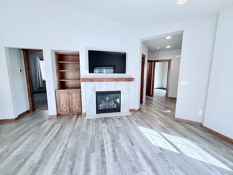 2141 N Wolfe Penn St — Photo 4